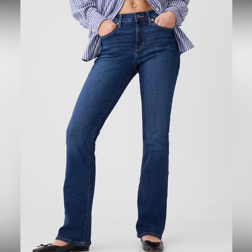 Gap Mid Rise Baby Boot Jeans in Medium Wash